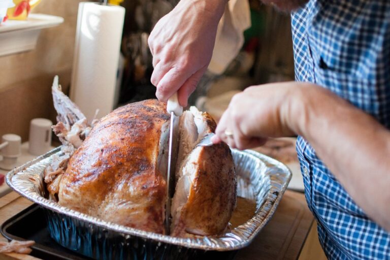 Here’s How You Can Easily Cook Your Thanksgiving Turkey While Camping