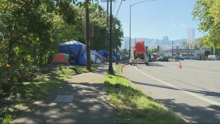 Mayor Wheeler extends camping ban along Portland’s high-crash corridors